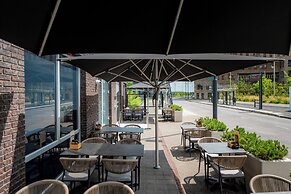 Holiday Inn Eindhoven Airport by IHG