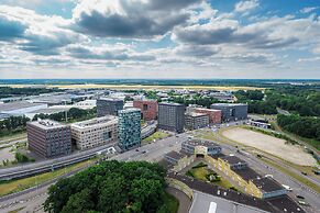 Holiday Inn Eindhoven Airport by IHG