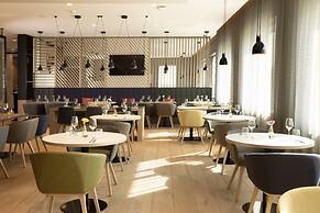 Holiday Inn Eindhoven Airport by IHG