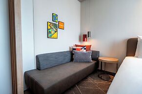 Holiday Inn Eindhoven Airport by IHG