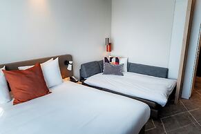 Holiday Inn Eindhoven Airport by IHG