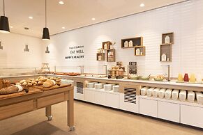 Holiday Inn Eindhoven Airport by IHG
