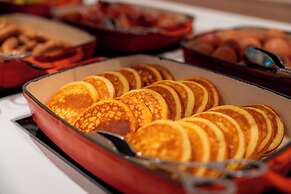 Holiday Inn Eindhoven Airport by IHG