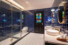 Hotel Indigo Heilong Lake by IHG