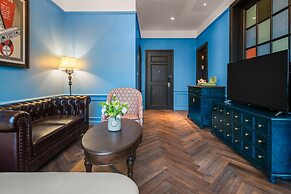 Hotel Indigo Heilong Lake by IHG