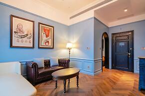 Hotel Indigo Heilong Lake by IHG