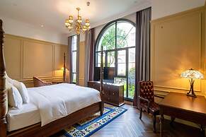 Hotel Indigo Heilong Lake by IHG