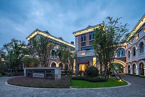 Hotel Indigo Heilong Lake by IHG