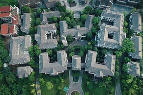 Hotel Indigo Heilong Lake by IHG