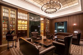 Hotel Indigo Heilong Lake by IHG