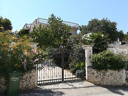 Huge terrace with sea view of the bay