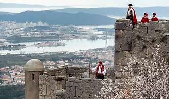 Huge terrace with sea view of the bay