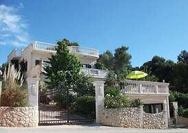 Huge terrace with sea view of the bay