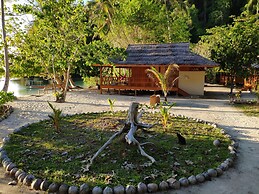 Harmony Bay Resort and Dive Center