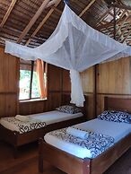 Harmony Bay Resort and Dive Center