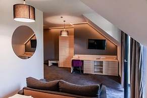 Natural Hotel