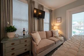 The Kenwood Inn