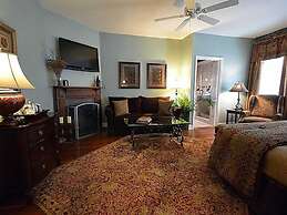 The Kenwood Inn