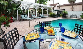 The Kenwood Inn