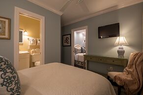 The Kenwood Inn
