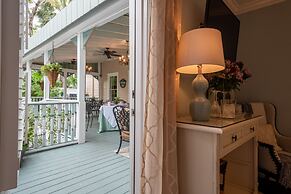 The Kenwood Inn