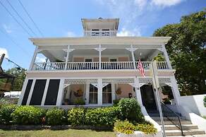 The Kenwood Inn