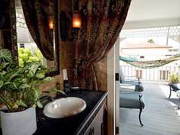The Kenwood Inn