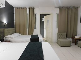 Zyan Rooms