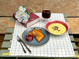 Cafe Minimal Hotel Our Our - Hostel