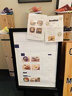 Cafe Minimal Hotel Our Our - Hostel