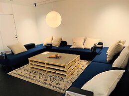 Cafe Minimal Hotel Our Our - Hostel