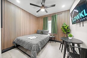 Baybreeze Apartments by Lowkl