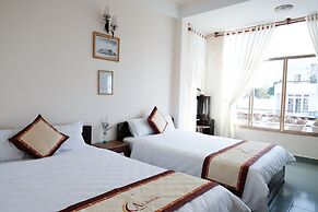 Bukchon Da Lat Hotel