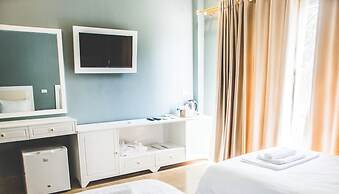 Scarlet Sails Resort