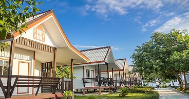 Scarlet Sails Resort