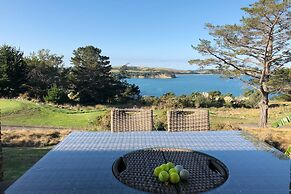 Modern Coastal Home & Award-winning Golf