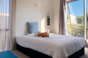 Modern Coastal Home & Award-winning Golf