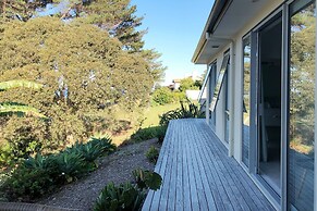 Modern Coastal Home & Award-winning Golf