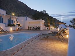 Ancient Thera Apartments