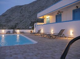Ancient Thera Apartments