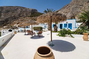 Ancient Thera Apartments