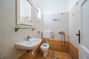 Ancient Thera Apartments