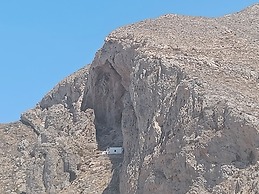 Ancient Thera Apartments