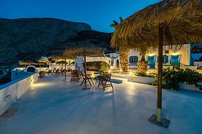 Ancient Thera Apartments