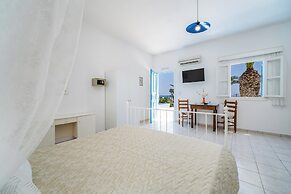 Ancient Thera Apartments