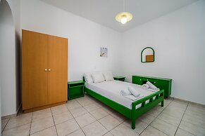 Ancient Thera Apartments