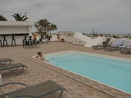 Ancient Thera Apartments