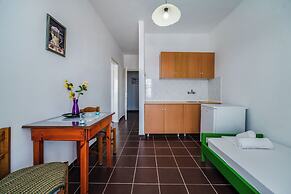 Ancient Thera Apartments