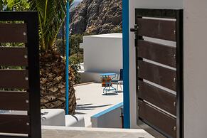 Ancient Thera Apartments