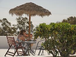 Ancient Thera Apartments